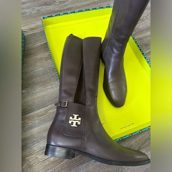 Tory Burch Boots with gold metal logo - Picture 4 of 7